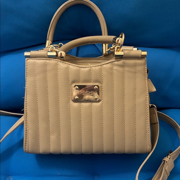 Bebe los angeles Handbags - Bebe Los Angeles Purse Color Cream Gold Gently Used Shoulder Purse NWOTS